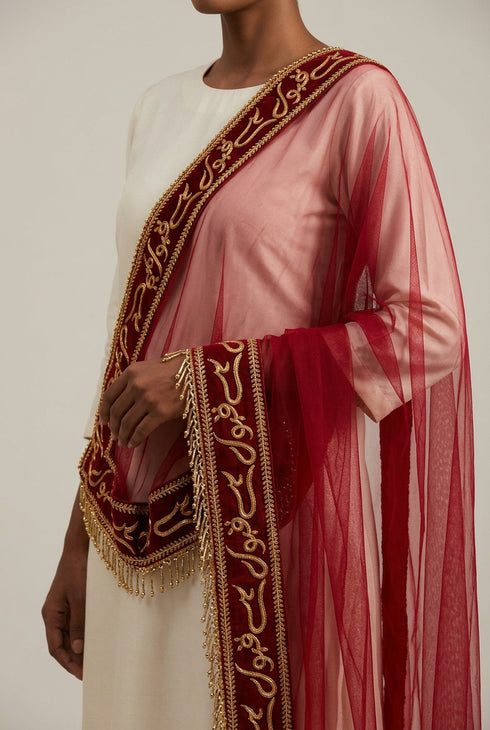 Bridal Red Dupatta with Golden Embroidery – Wedding Veil